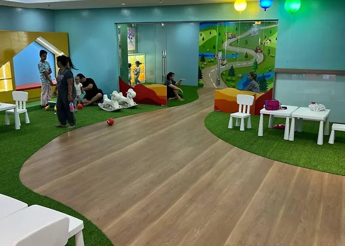 Japan Theme Pioneer Mandaluyong Free Pool Gym Prime Hbomax Internet Kids Play Fast Internet Sunshine 100 T3 5th *